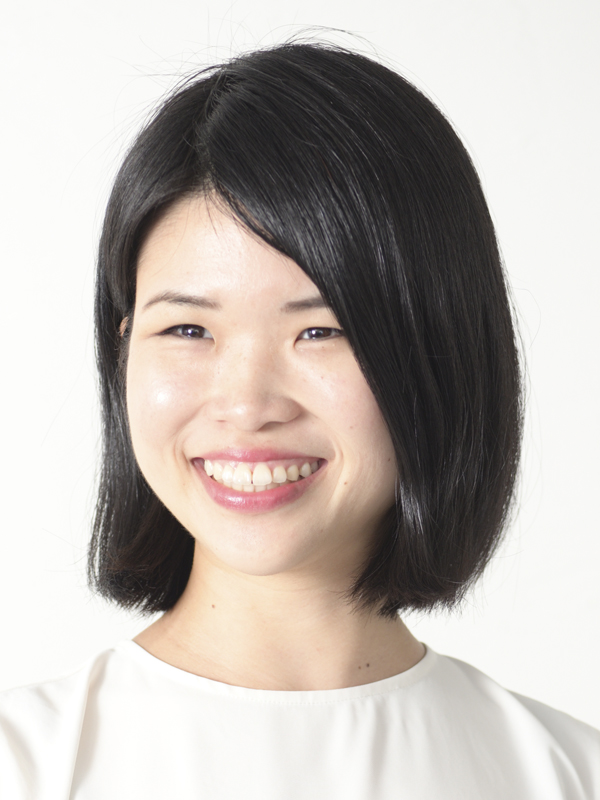 14青山加奈未_b.jpg