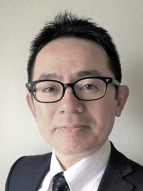 33石坂育仁_b.jpg
